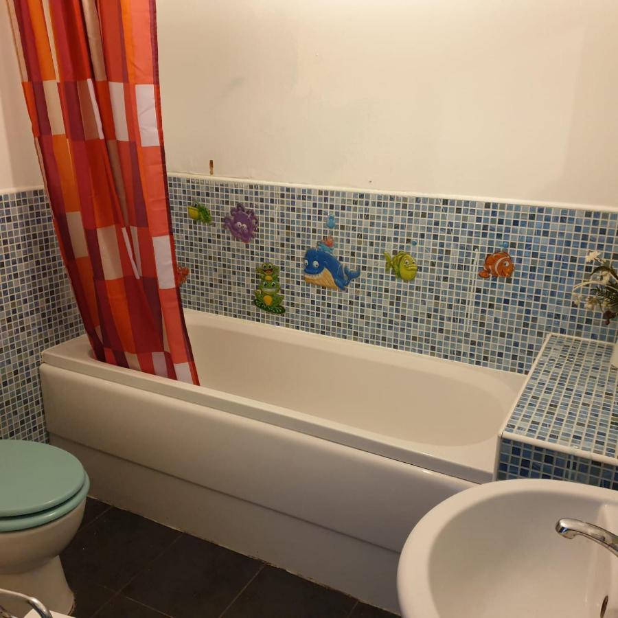 Queens Rooms, A Perfect Stay, Next To Shopping Parks And Central マンチェスター エクステリア 写真