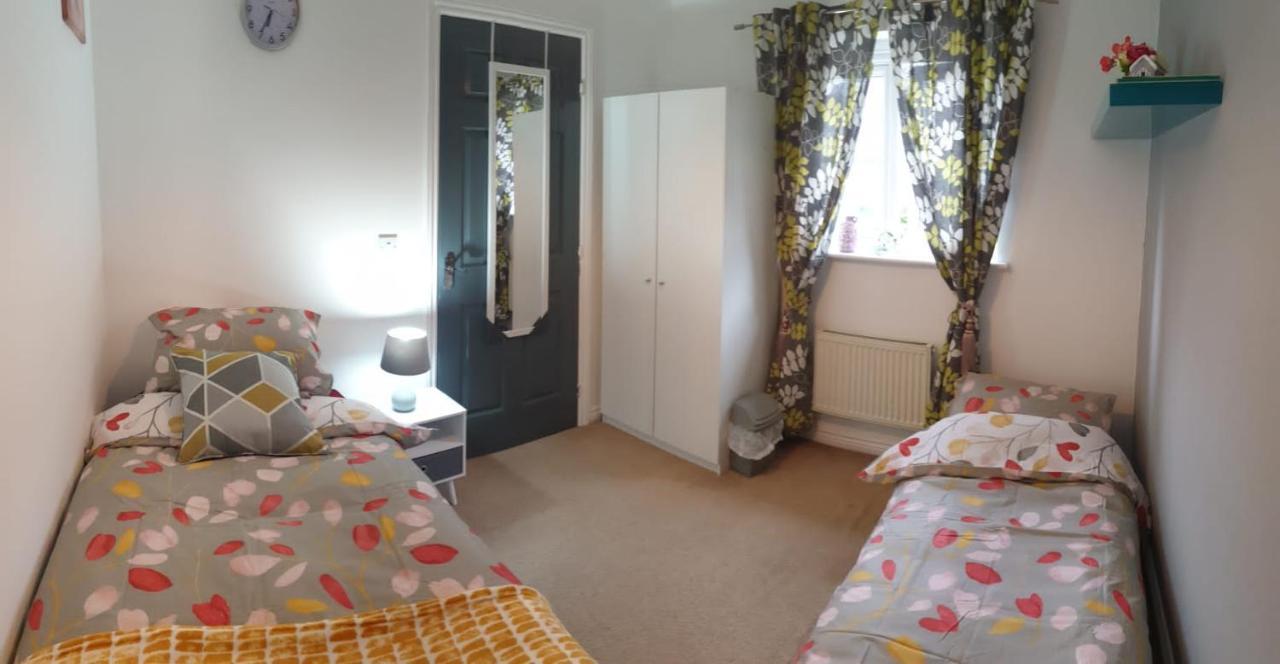 Queens Rooms, A Perfect Stay, Next To Shopping Parks And Central マンチェスター エクステリア 写真